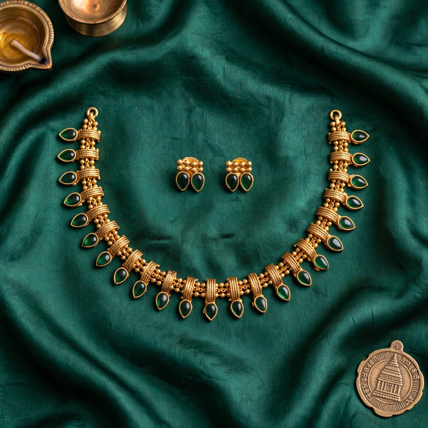 Emerald green temple necklace set with matching earrings